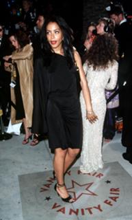 Aaliyah feet photo thumbnail