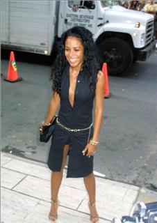 Aaliyah feet photo thumbnail