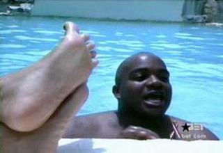 Aaliyah feet photo thumbnail