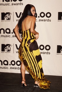 Aaliyah feet photo thumbnail