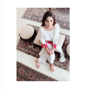 Aamna Malick feet photo 2