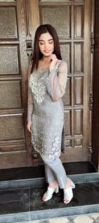 Aamna Malick feet photo 4
