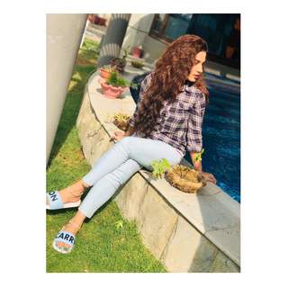 Aamna Malick feet photo 14