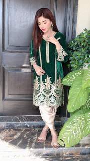 Aamna Malick feet photo 15
