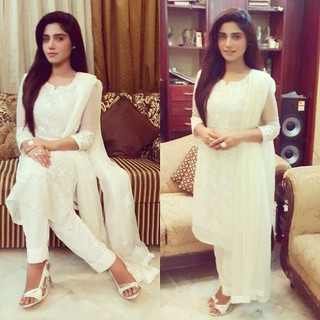 Aamna Malick feet photo 8