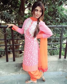Aamna Malick feet photo 6