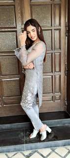 Aamna Malick feet photo 10