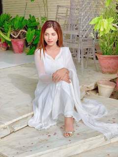 Aamna Malick feet photo 20