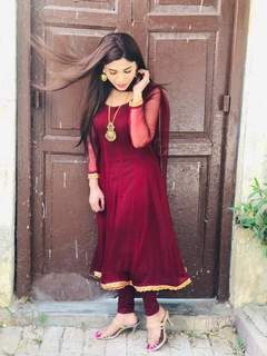 Aamna Malick feet photo 15