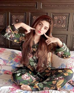 Aamna Malick feet photo 10