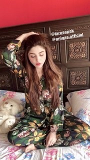 Aamna Malick feet photo 9