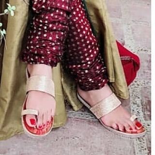 Aamna Malick feet photo 8
