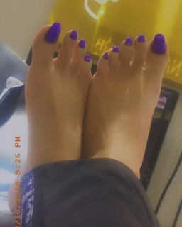 Aamna Malick feet photo 20