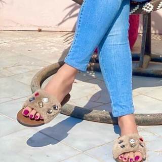 Aamna Malick feet photo 16