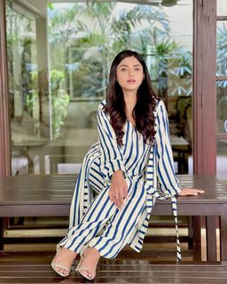 Aamna Malick feet photo 10