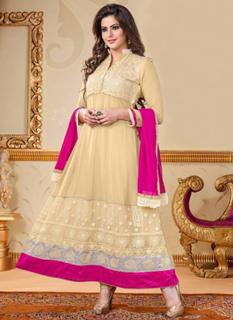 Aamna Sharif feet photo thumbnail