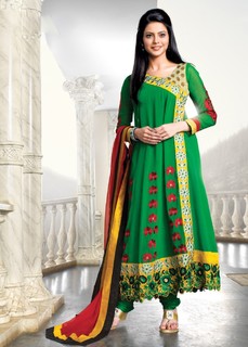 Aamna Sharif feet photo thumbnail