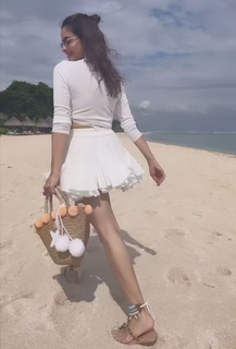 Aamna Sharif feet photo thumbnail