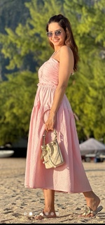 Aamna Sharif feet photo thumbnail