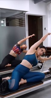 Aamna Sharif feet photo thumbnail