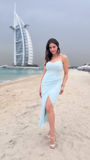 Aamna Sharif feet photo thumbnail