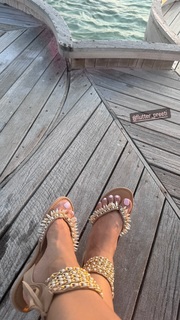 Aamna Sharif feet photo thumbnail