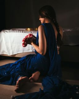 Aamna Sharif feet photo thumbnail