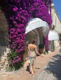 Aamna Sharif feet photo thumbnail