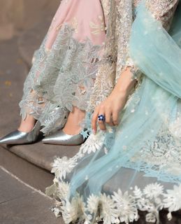 Aamna Sharif feet photo thumbnail