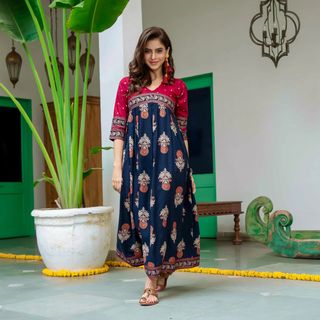 Aamna Sharif feet photo 13
