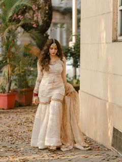 Aamna Sharif feet photo 4
