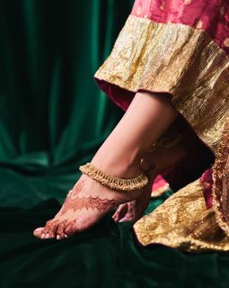 Aamna Sharif feet photo 9