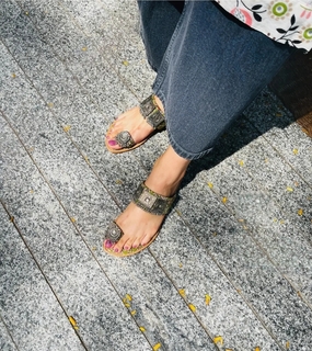 Aamreen Sharma feet photo 9