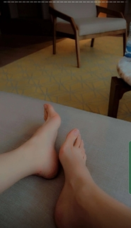 Aamreen Sharma feet photo 3