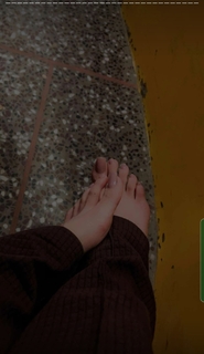 Aamreen Sharma feet photo 18