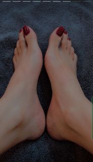 Aamreen Sharma feet photo 13