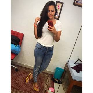 Aanchal Munjal feet photo 14