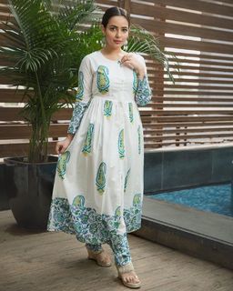Aanchal Munjal feet photo 1