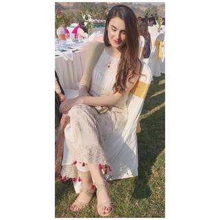 Aaniat Khalid feet photo 14