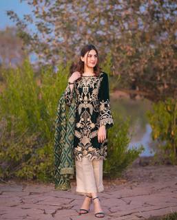 Aaniat Khalid feet photo 9