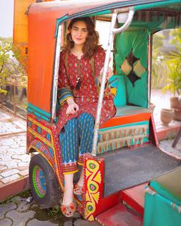 Aaniat Khalid feet photo 5