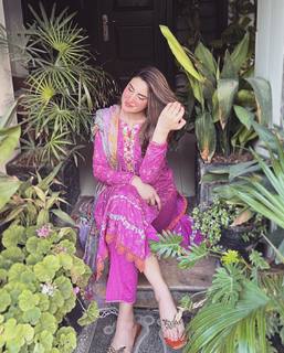 Aaniat Khalid feet photo 18