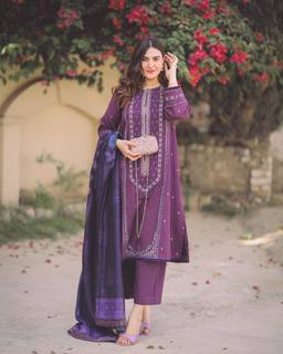 Aaniat Khalid feet photo 14