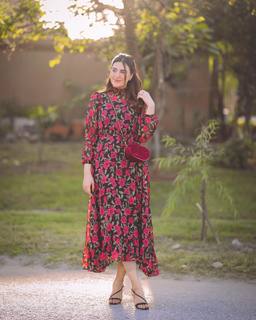 Aaniat Khalid feet photo 13