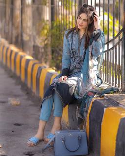 Aaniat Khalid feet photo 11