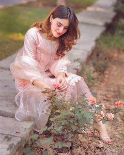 Aaniat Khalid feet photo 6