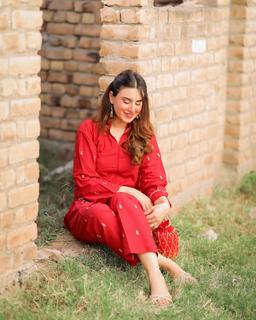 Aaniat Khalid feet photo 4