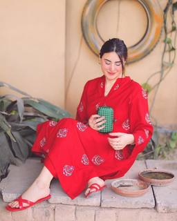 Aaniat Khalid feet photo 15