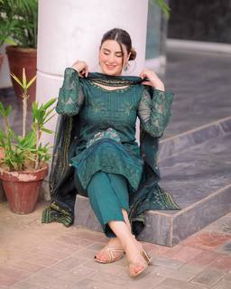 Aaniat Khalid feet photo 12