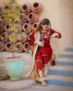 Aaniat Khalid feet photo 1